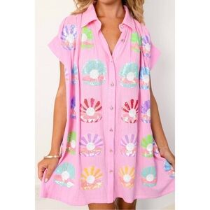 QUEEN OF SPARKLES CLAM SHELL DRESS